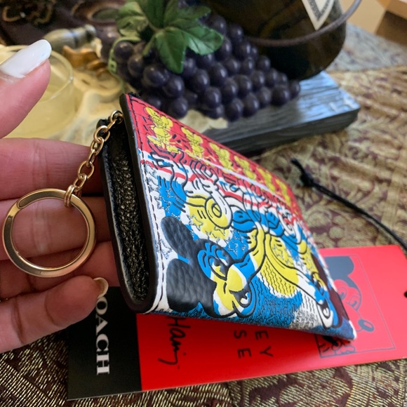Authentic COACH Pebbled leather L.Edition Mickey Mouse zip card /ID/Keychain - Picture 10 of 11